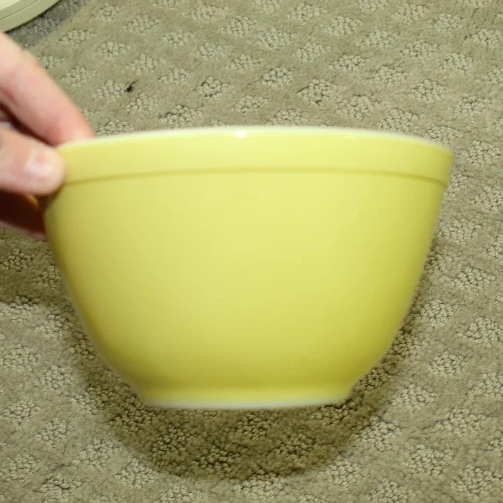 Complete Set Vintage Pyrex Avocado Green Mixing Bowls 401 - 404